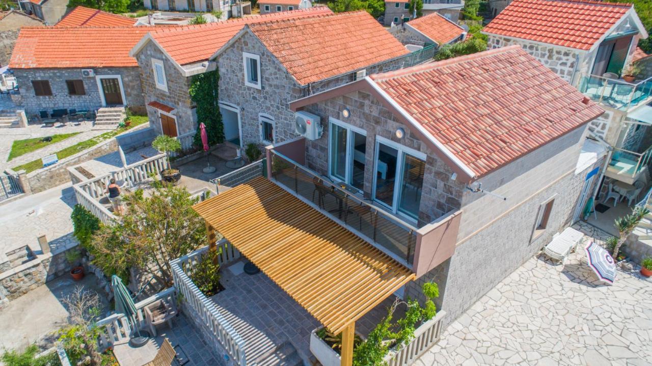 Family House Bjelila Tivat Exterior foto