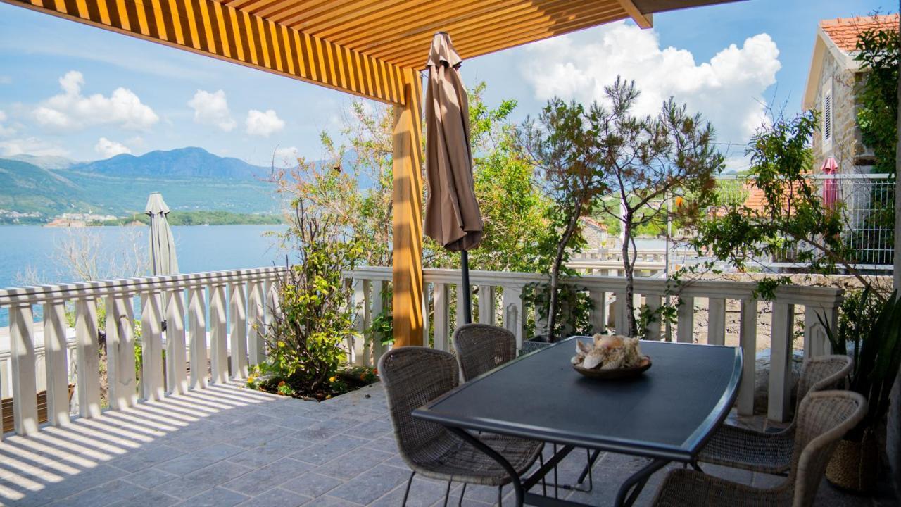 Family House Bjelila Tivat Exterior foto
